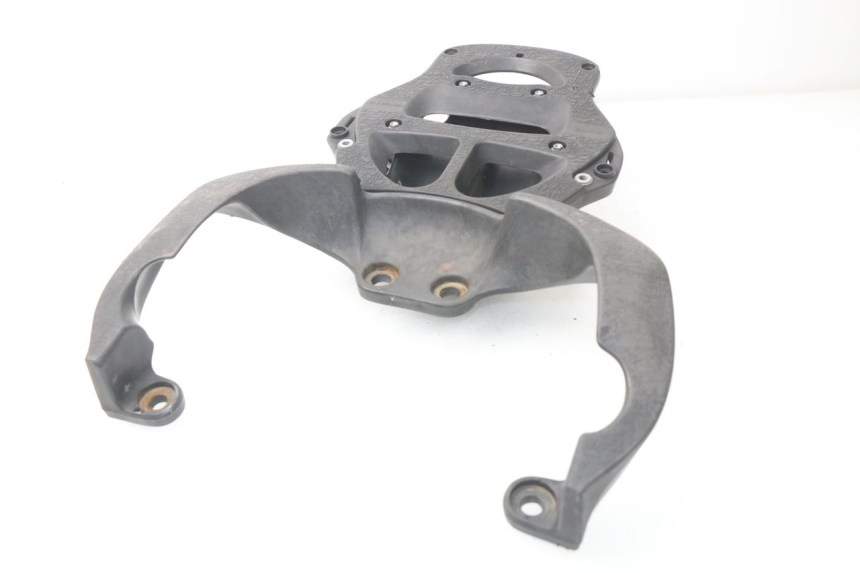 photo de SUPORTE DE BAGAGEM APRILIA SCARABEO GT 125 (1999 - 2007) - Vista geral