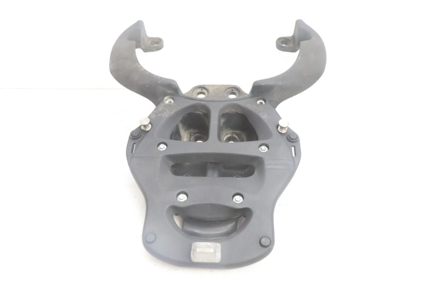photo de SUPORTE DE BAGAGEM APRILIA SCARABEO GT 125 (1999 - 2007) - Zoom do estado de desgaste