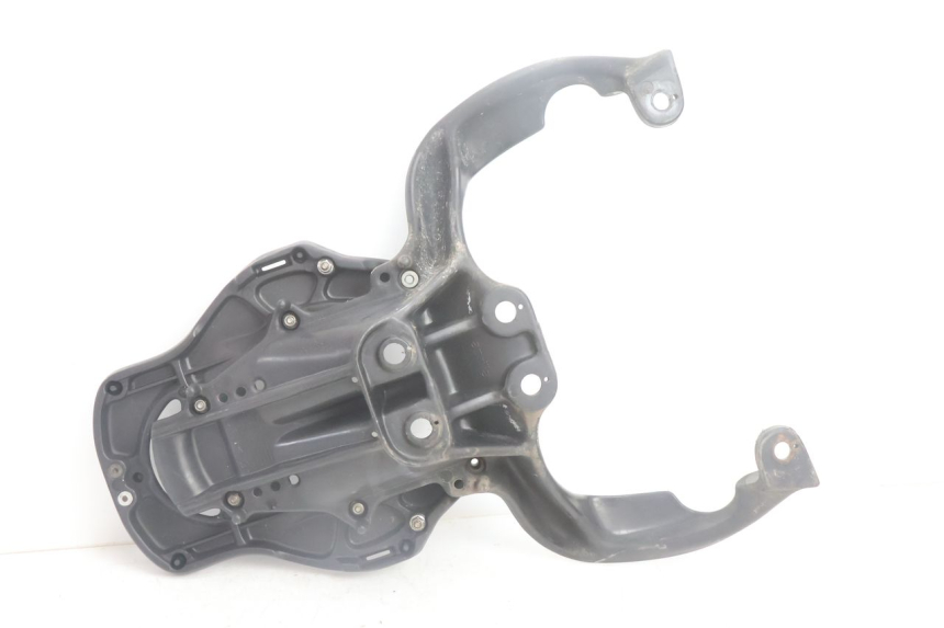 photo de SUPORTE DE BAGAGEM APRILIA SCARABEO GT 125 (1999 - 2007) - Ampliação técnica