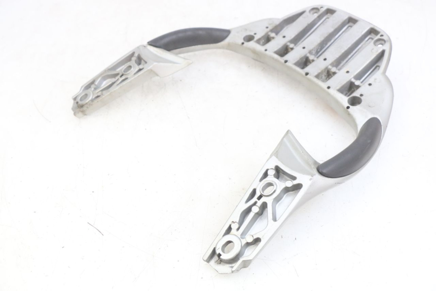 photo de SUPORTE DE BAGAGEM APRILIA SCARABEO LIGHT 125 (2007 - 2011) - Detalhe da peça