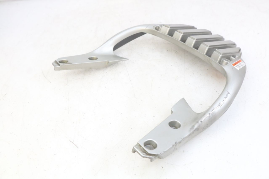 photo de SUPORTE DE BAGAGEM APRILIA SCARABEO LIGHT 125 (2007 - 2011) - Pontos de fixação