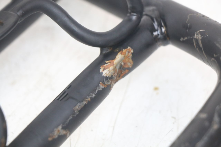 photo de SUPORTE DE BAGAGEM HONDA SCV LEAD 100 (2003 - 2007) - Outro ângulo de visão