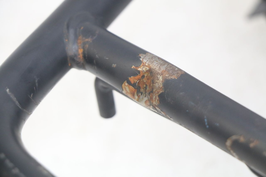 photo de SUPORTE DE BAGAGEM HONDA SCV LEAD 100 (2003 - 2007) - Marcações e referências