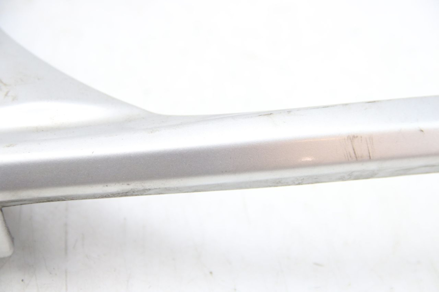 photo de SUPORTE DE BAGAGEM SUZUKI SIXTEEN 125 (2008 - 2010) - Ampliação dos componentes