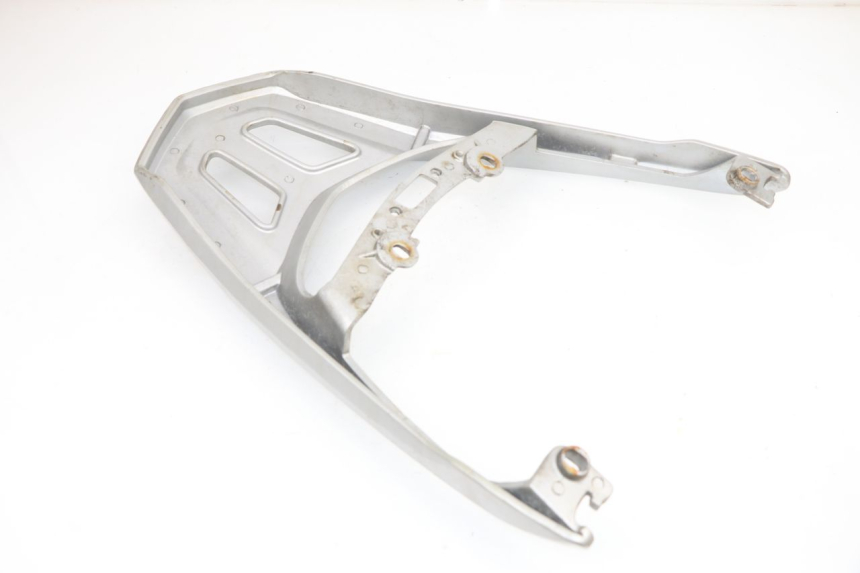 photo de SUPORTE DE BAGAGEM PEUGEOT SUM UP 125 (2008 - 2013) - Outro ângulo de visão