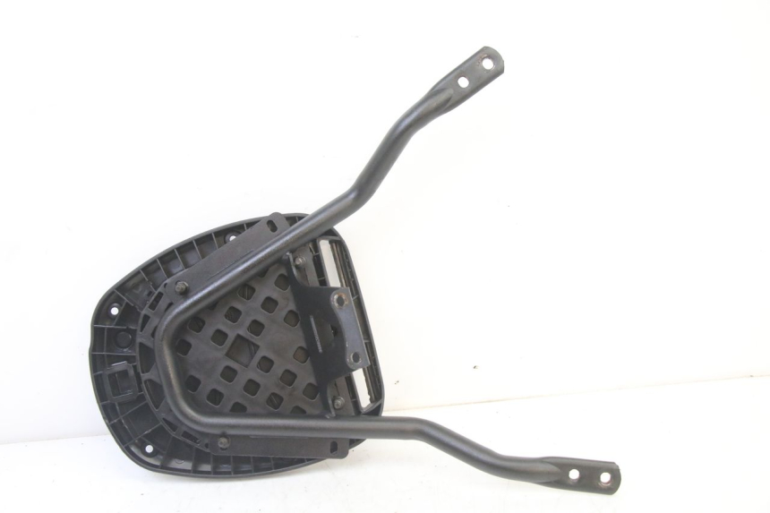 photo de SUPORTE DE BAGAGEM YAMAHA XMAX X-MAX 125 (2006 - 2009) - Pontos de fixação