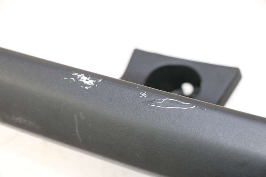 photo de SUPORTE DE BAGAGEM YAMAHA X-MAX XMAX 125 (2010 - 2013) - Detalhes característicos