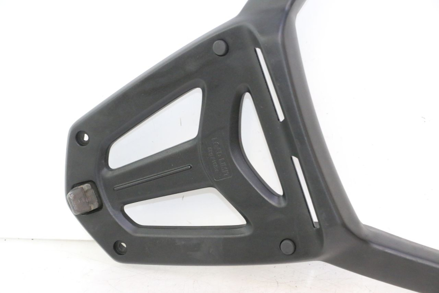photo de SUPORTE DE BAGAGEM YAMAHA X-MAX XMAX 125 (2010 - 2013) - Zoom do estado de desgaste