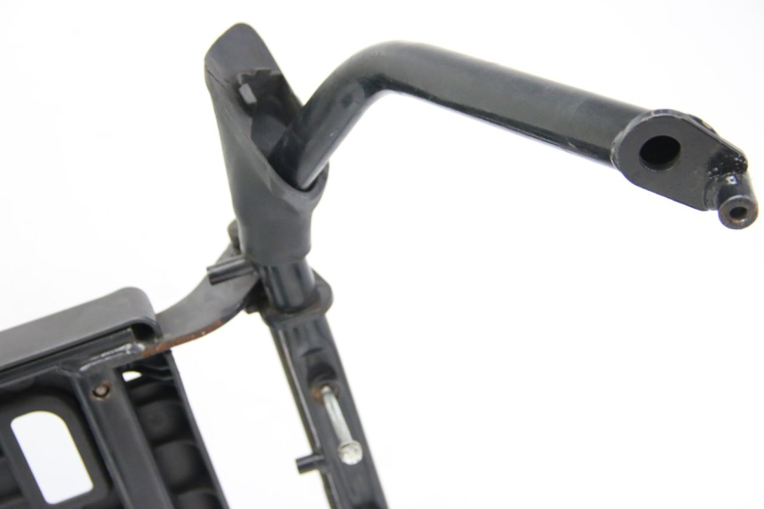 photo de SUPORTE DE BAGAGEM PIAGGIO XEVO - X EVO 125 (2007 - 2017) - Zoom do estado de desgaste