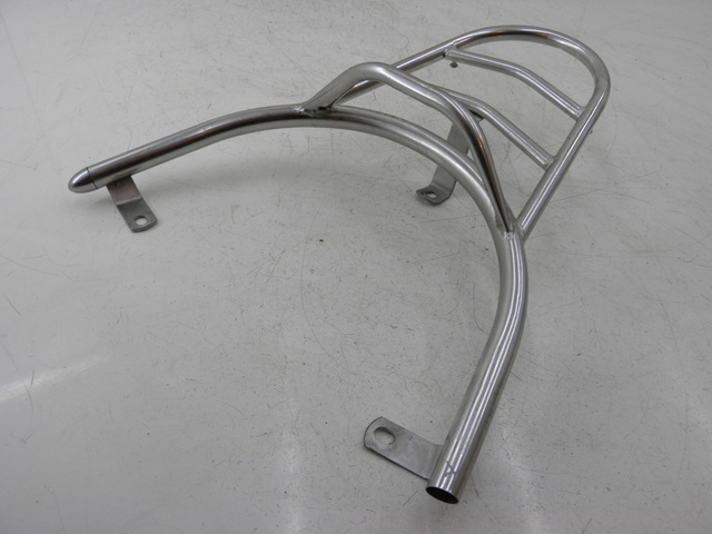 photo de SUPORTE DE BAGAGEM YAMASAKI YM50QT-N3 RETRO 50 (2012 - 2014) - Detalhe da peça