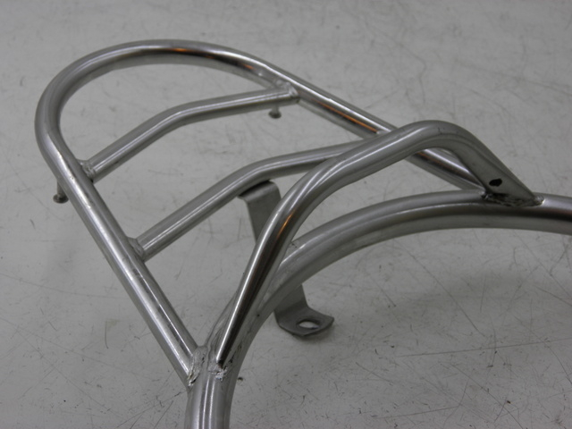photo de SUPORTE DE BAGAGEM YAMASAKI YM50QT-N3 RETRO 50 (2012 - 2014) - Vista geral