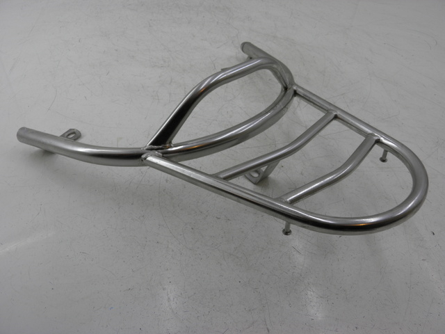 photo de SUPORTE DE BAGAGEM YAMASAKI YM50QT-N3 RETRO 50 (2012 - 2014) - Pontos de fixação