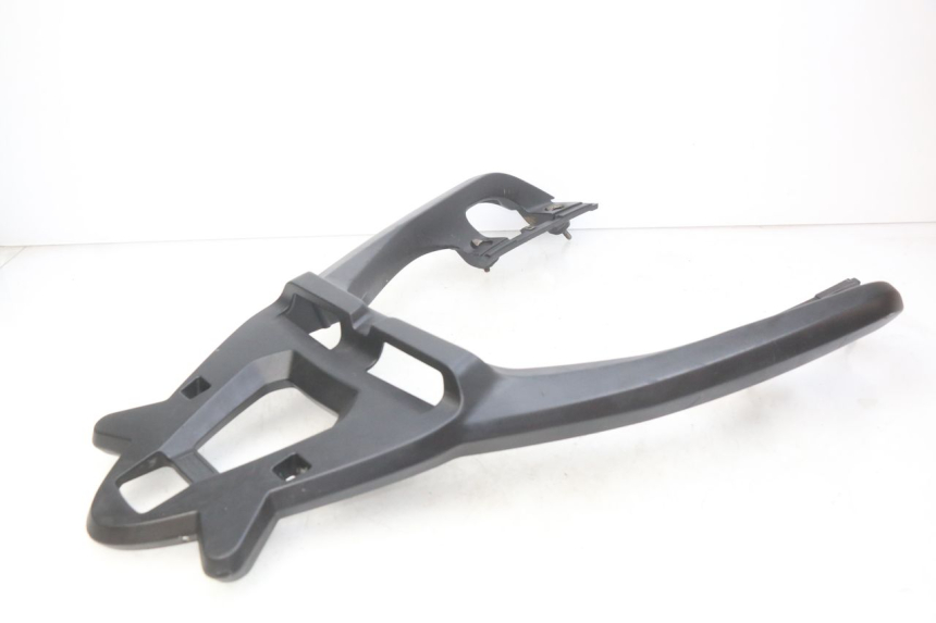 photo de SUPORTE DE BAGAGEM YAMASAKI YM T 125 (2015 - 2020) - Detalhe da peça