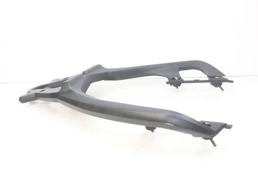 photo de SUPORTE DE BAGAGEM YAMASAKI YM T 125 (2015 - 2020) - Zoom do estado de desgaste