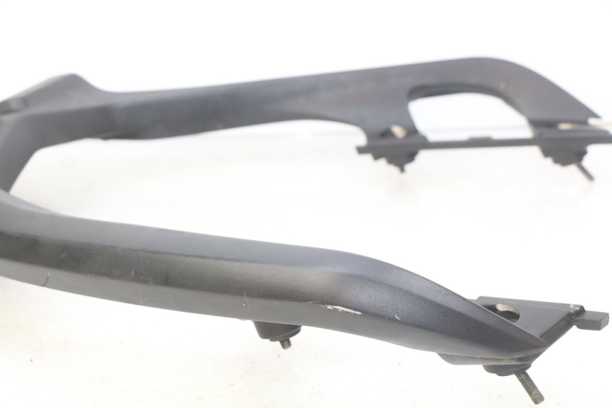 photo de SUPORTE DE BAGAGEM YAMASAKI YM T 125 (2015 - 2020) - Outro ângulo de visão