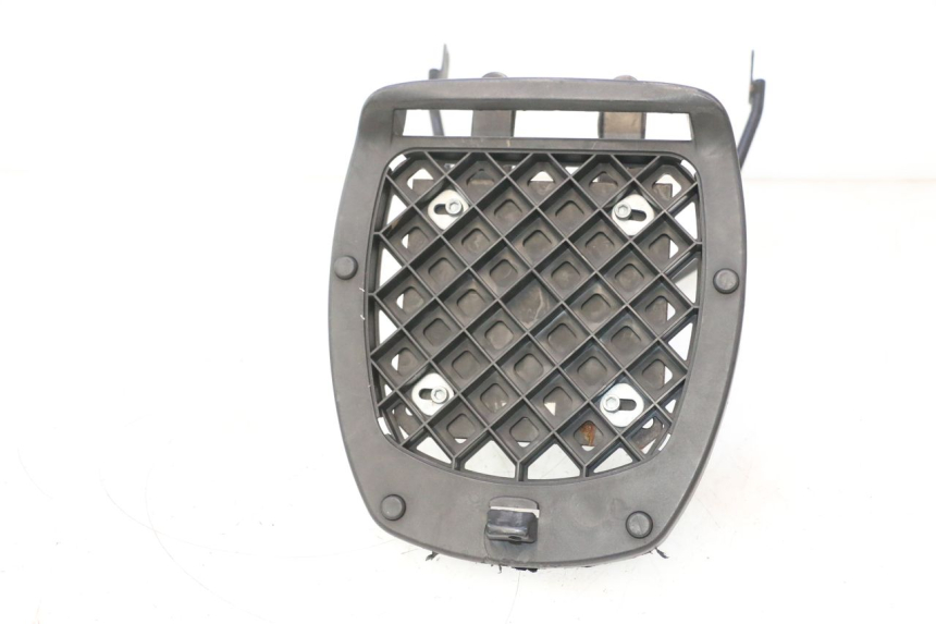 photo de SUPORTE DE BAGAGEM YAMAHA YP MAJESTY 125 (1998 - 2001) - Detalhes característicos