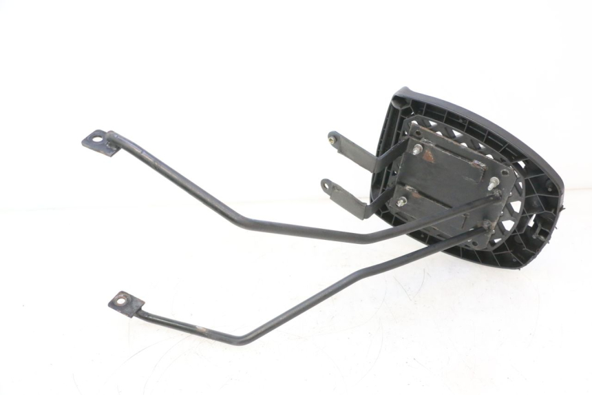 photo de SUPORTE DE BAGAGEM YAMAHA YP MAJESTY 125 (1998 - 2001) - Pontos de fixação