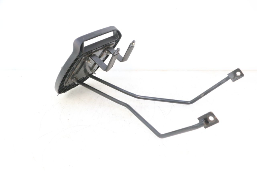 photo de SUPORTE DE BAGAGEM YAMAHA YP MAJESTY 125 (1998 - 2001) - Marcações e referências