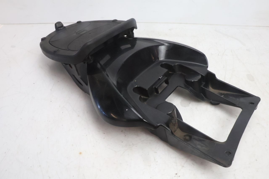 photo de SUPORTE DE BAGAGEM YAMAHA YP MAJESTY 125 (2007 - 2010) - Zoom do estado de desgaste