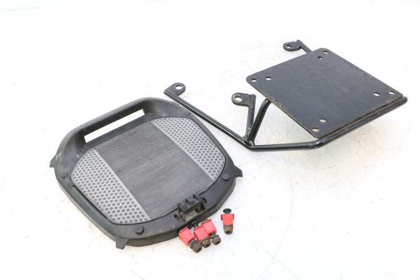 photo de SUPORTE DE BAGAGEM YAMAHA YP MAJESTY 125 (2002 - 2006) - Vista principal