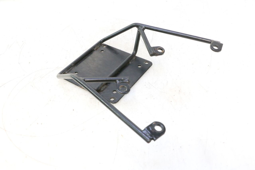 photo de SUPORTE DE BAGAGEM YAMAHA YP MAJESTY 125 (2002 - 2006) - Outro ângulo de visão