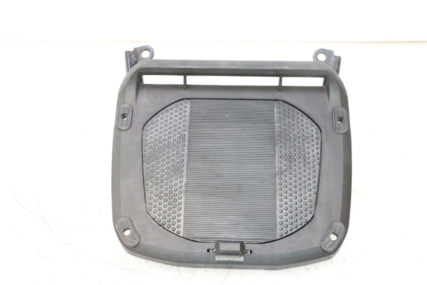 photo de SUPORTE DE BAGAGEM YAMAHA YP MAJESTY 125 (2002 - 2006) - Detalhe da peça