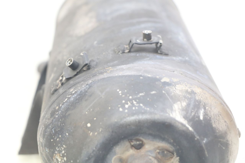 photo de SILENCIADOR DE ESCAPE PIAGGIO BEVERLY 125 (2010 - 2015) - Pontos de fixação