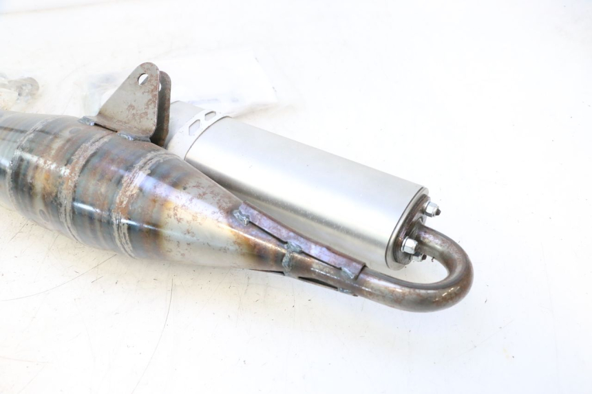 photo de SILENCIADOR MBK BOOSTER SPIRIT 50 (1999 - 2003) - Detalhes característicos