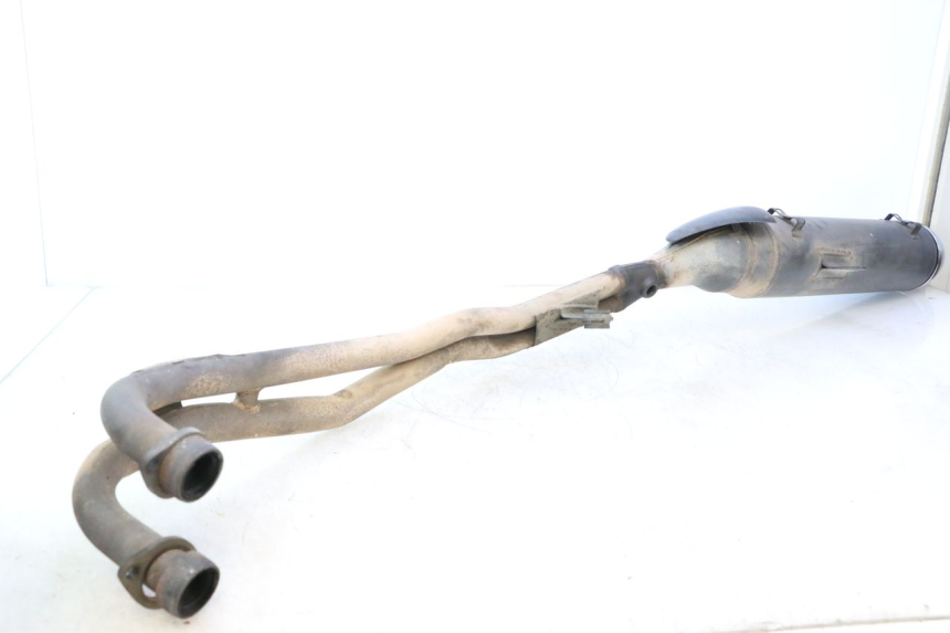 photo de TUBO DE ESCAPE SUZUKI BURGMAN EXECUTIVE ABS 650 (2006 - 2012) - Pontos de fixação