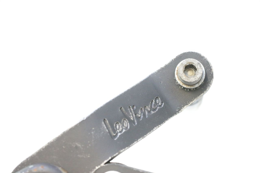 photo de SILENCIADOR PIAGGIO FLY 2T 50 (2004 - 2017) - Pontos de fixação
