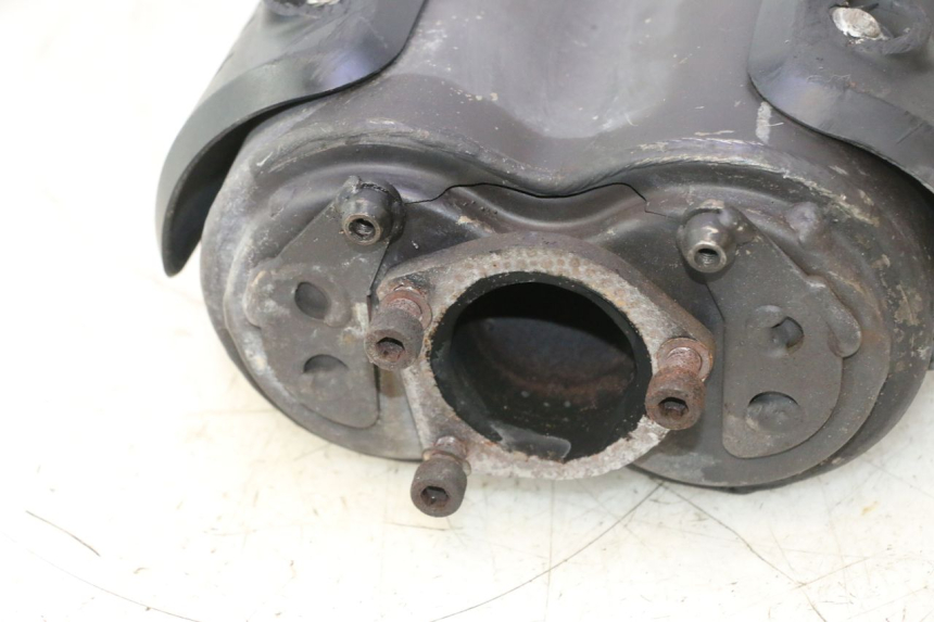 photo de TUBO DE ESCAPE GILERA GP 800 (2007 - 2013) - Pontos de fixação