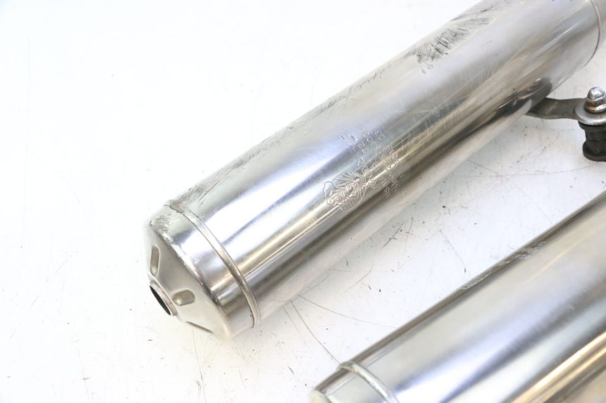 photo de TUBO DE ESCAPE KAWASAKI GPX F ZX750F 750 (1986 - 1990) - Ampliação dos componentes