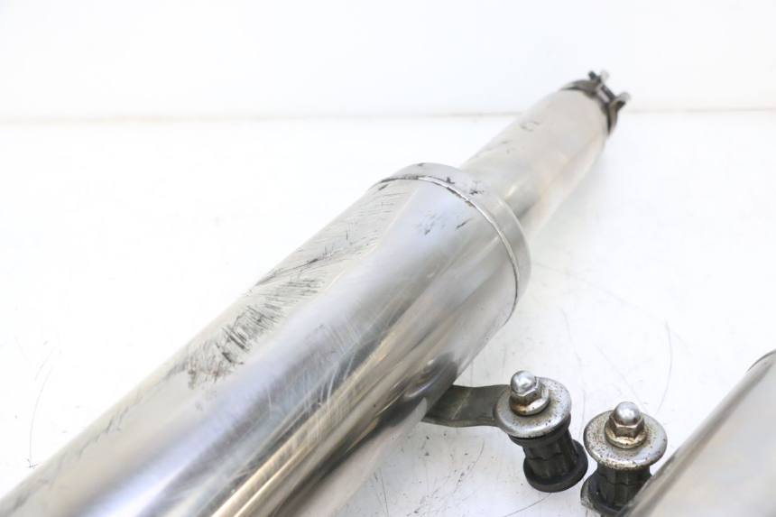 photo de TUBO DE ESCAPE KAWASAKI GPX F ZX750F 750 (1986 - 1990) - Vista de perto