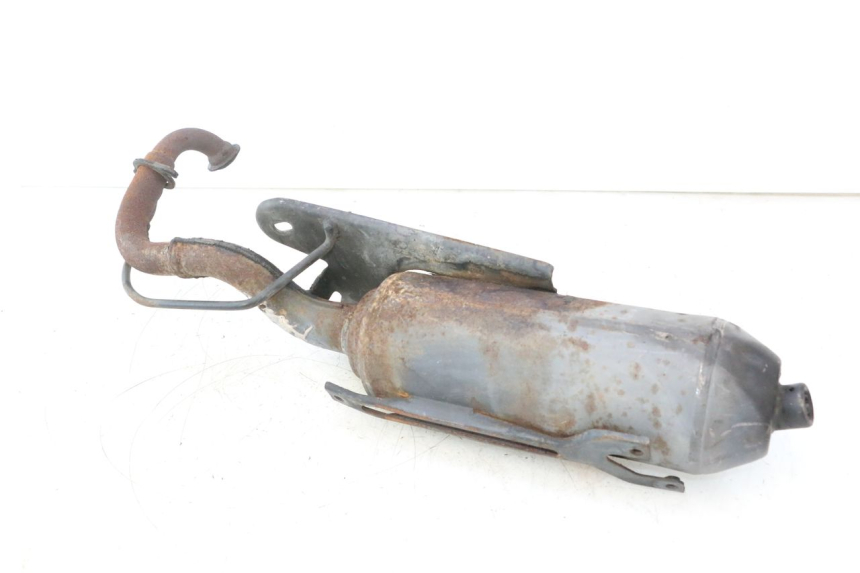 photo de SILENCIADOR PEUGEOT KISBEE 2T 50 (2010 - 2017) - Vista de perto