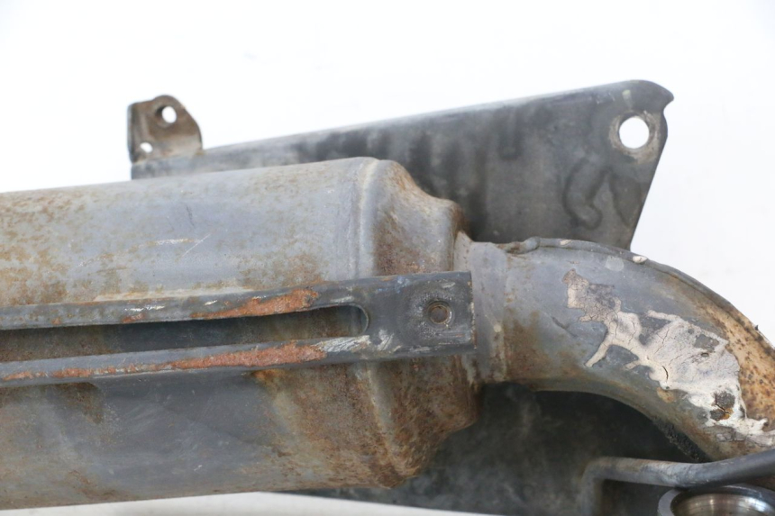 photo de SILENCIADOR PEUGEOT KISBEE 2T 50 (2010 - 2017) - Zoom do estado de desgaste