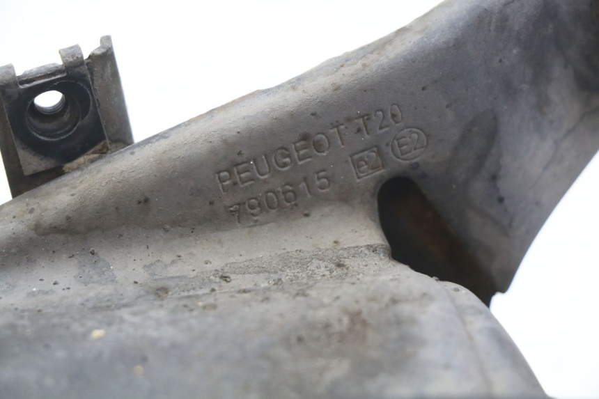 photo de SILENCIADOR DE ESCAPE PEUGEOT KISBEE 4T 50 (2018 - 2022) - Detalhe da peça