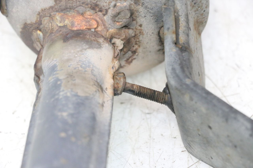 photo de SILENCIADOR DE ESCAPE PEUGEOT KISBEE 4T 50 (2018 - 2022) - Pontos de fixação