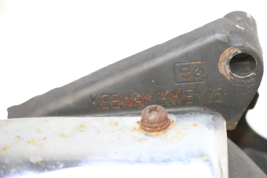 photo de POT ECHAPPEMENT KEEWAY MATRIX RX9 125 (2006 - 2007) - Detalhe da peça