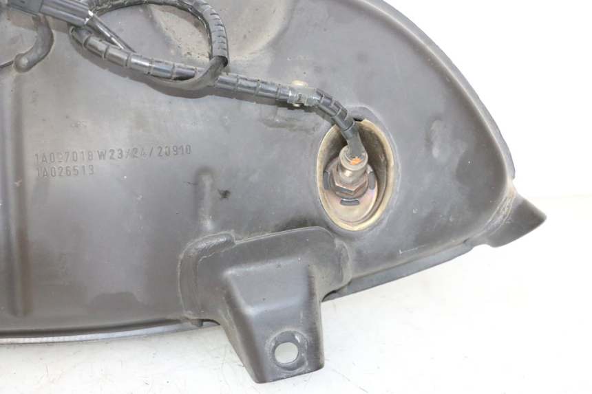 photo de SILENCIADOR DE ESCAPE PIAGGIO MP3 HPE 310 (2024 - 2025) - Pontos de fixação