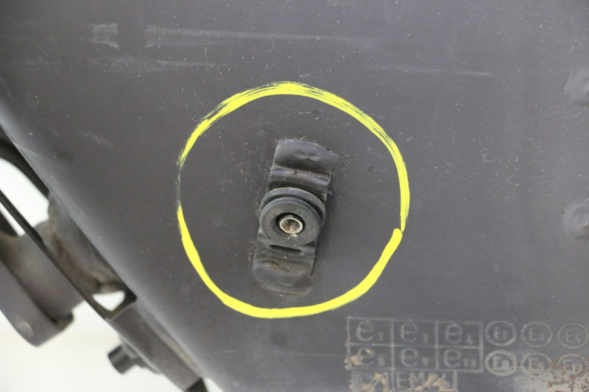 photo de TUBO DE ESCAPE PIAGGIO MP3 HPE 530 (2022 - 2026) - Ângulo alternativo