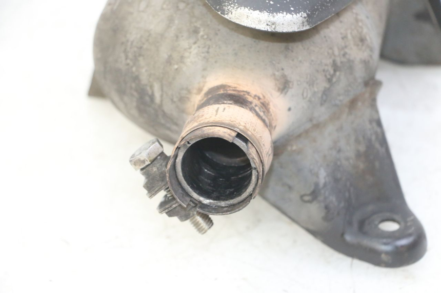photo de SILENCIADOR DE ESCAPE PIAGGIO MP3 LT 300 (2010 - 2016) - Pontos de fixação
