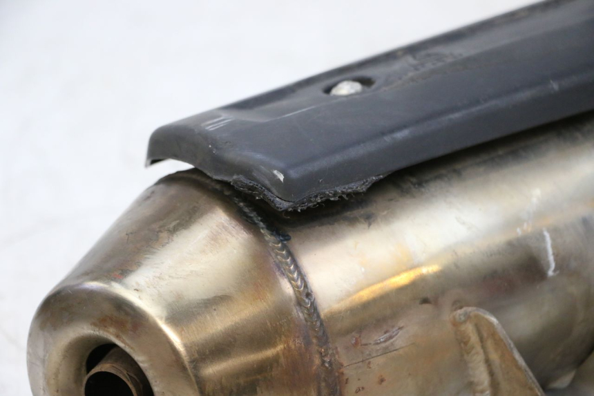 photo de SILENCIADOR PEUGEOT SATELIS 125 (2013 - 2018) - Pontos de fixação