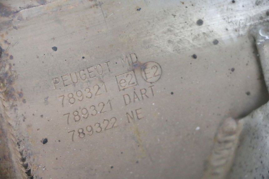 photo de SILENCIADOR PEUGEOT SATELIS 125 (2013 - 2018) - Marcações e referências