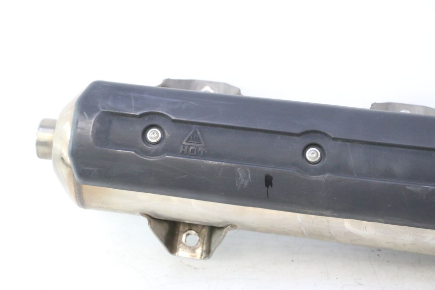 photo de SILENCIADOR PEUGEOT SATELIS 125 (2013 - 2018) - Detalhes característicos