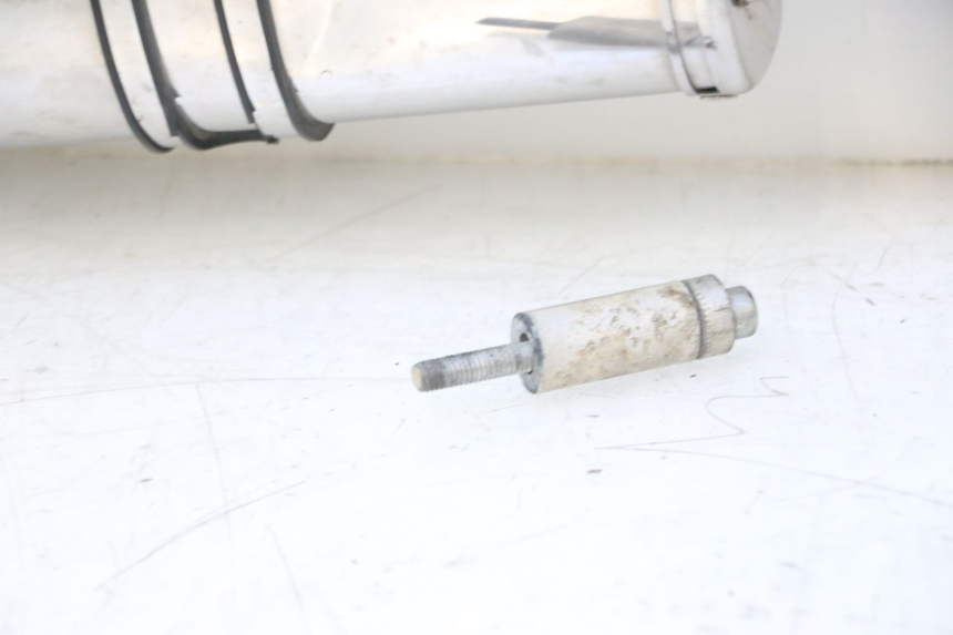 photo de TUBO DE ESCAPE SUZUKI SV S 650 (2003 - 2009) - Pontos de fixação