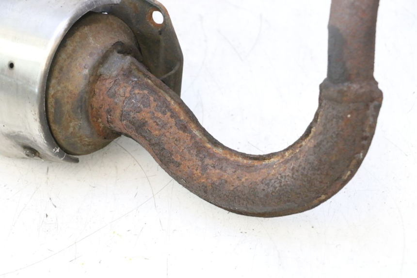 photo de SILENCIADOR DE ESCAPE PEUGEOT TREKKER 50 (1995 - 2004) - Pontos de fixação