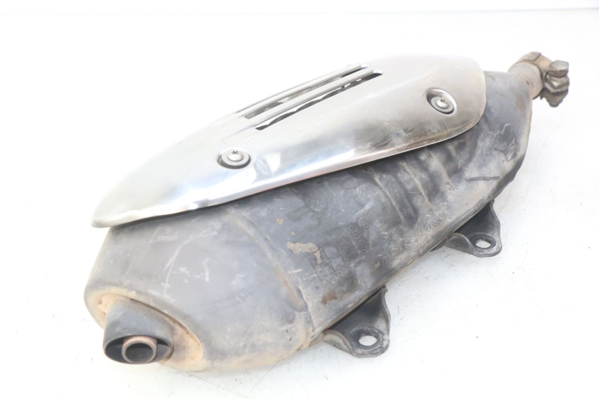 photo de SILENCIADOR DE ESCAPE PIAGGIO VESPA GTS IGET ABS 125 (2017 - 2023) - Pontos de fixação