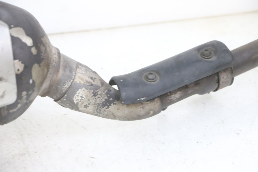 photo de SILENCIADOR DE ESCAPE YAMAHA X-MAX XMAX 125 (2010 - 2013) - Vista de perto