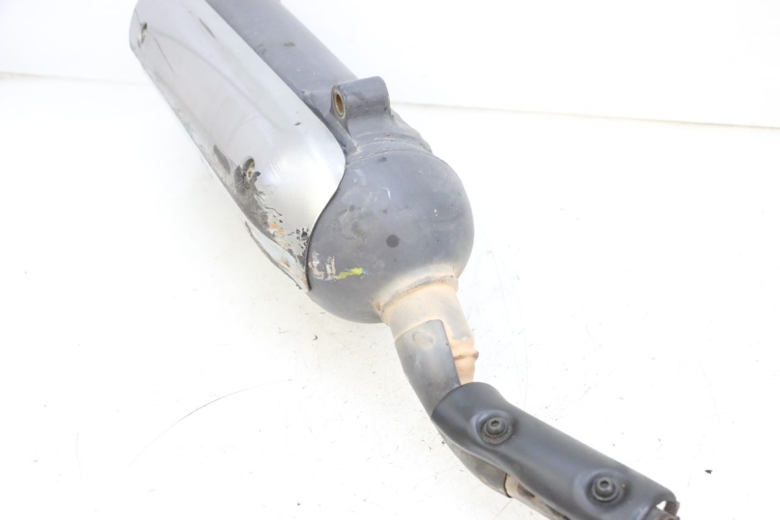 photo de SILENCIADOR DE ESCAPE YAMAHA X-MAX XMAX 125 (2010 - 2013) - Vista de perto