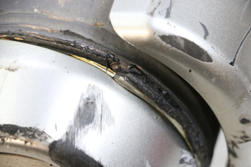 photo de SILENCIADOR DE ESCAPE YAMAHA X-MAX XMAX 125 (2010 - 2013) - Peça verificada
